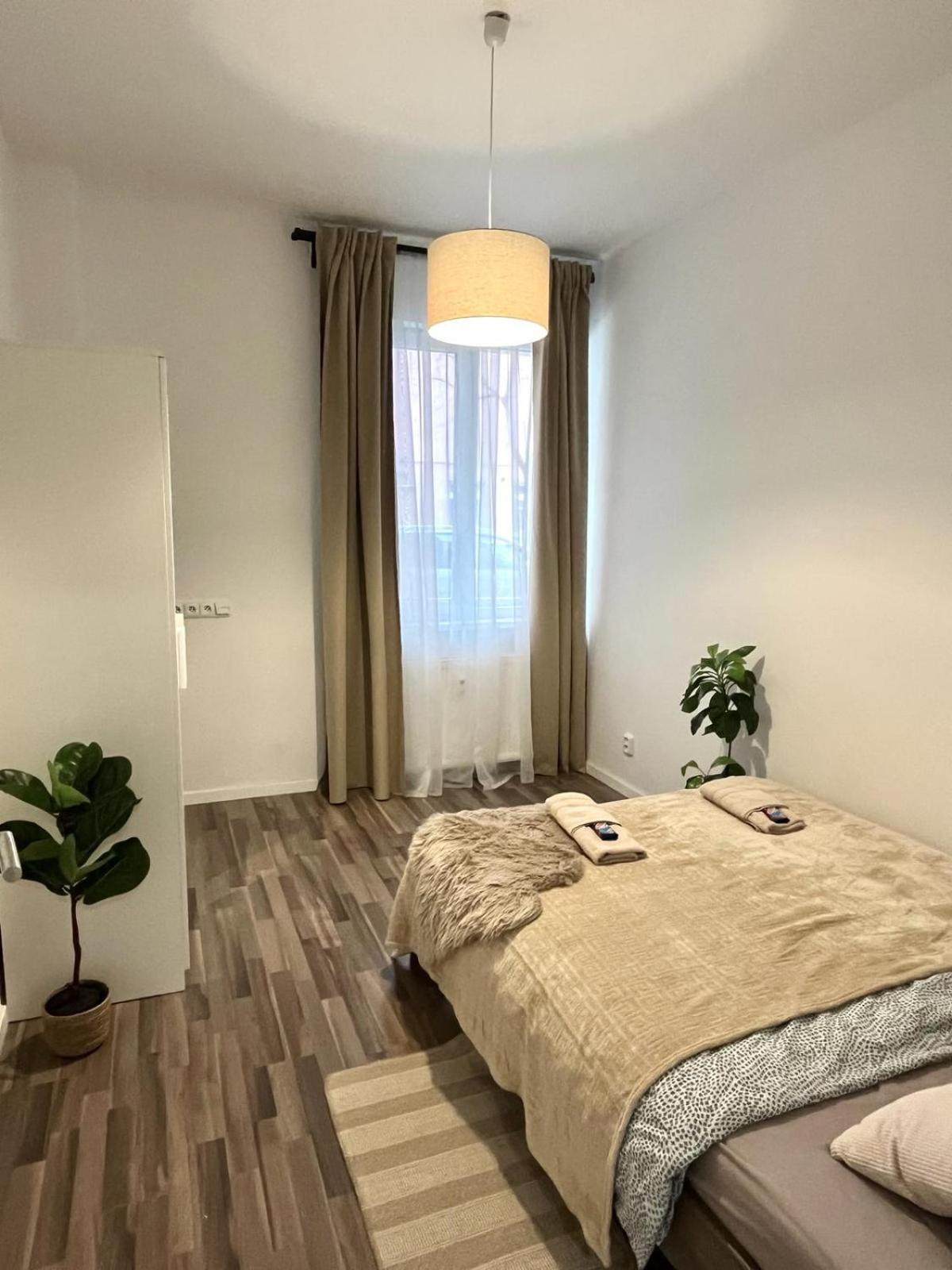 Apartment Adele - Old Town Братислава Экстерьер фото